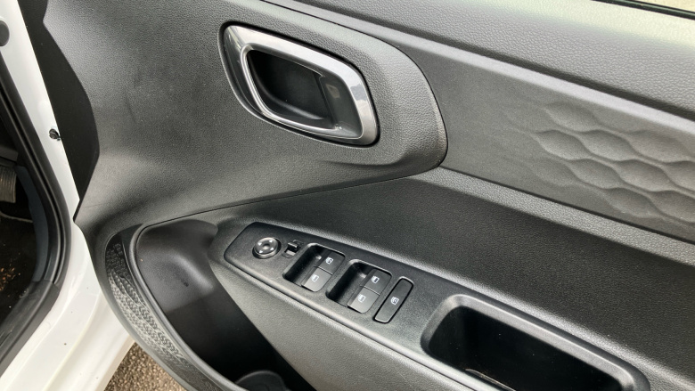 Hyundai i10 1.0 MPi Premium 5dr Petrol Hatchback